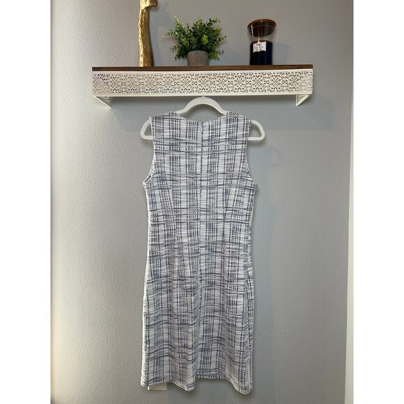 Sharagano Midi Sheath Dress, Navy and Cream, Sleeveless Size 10 - Picture 2 of 3